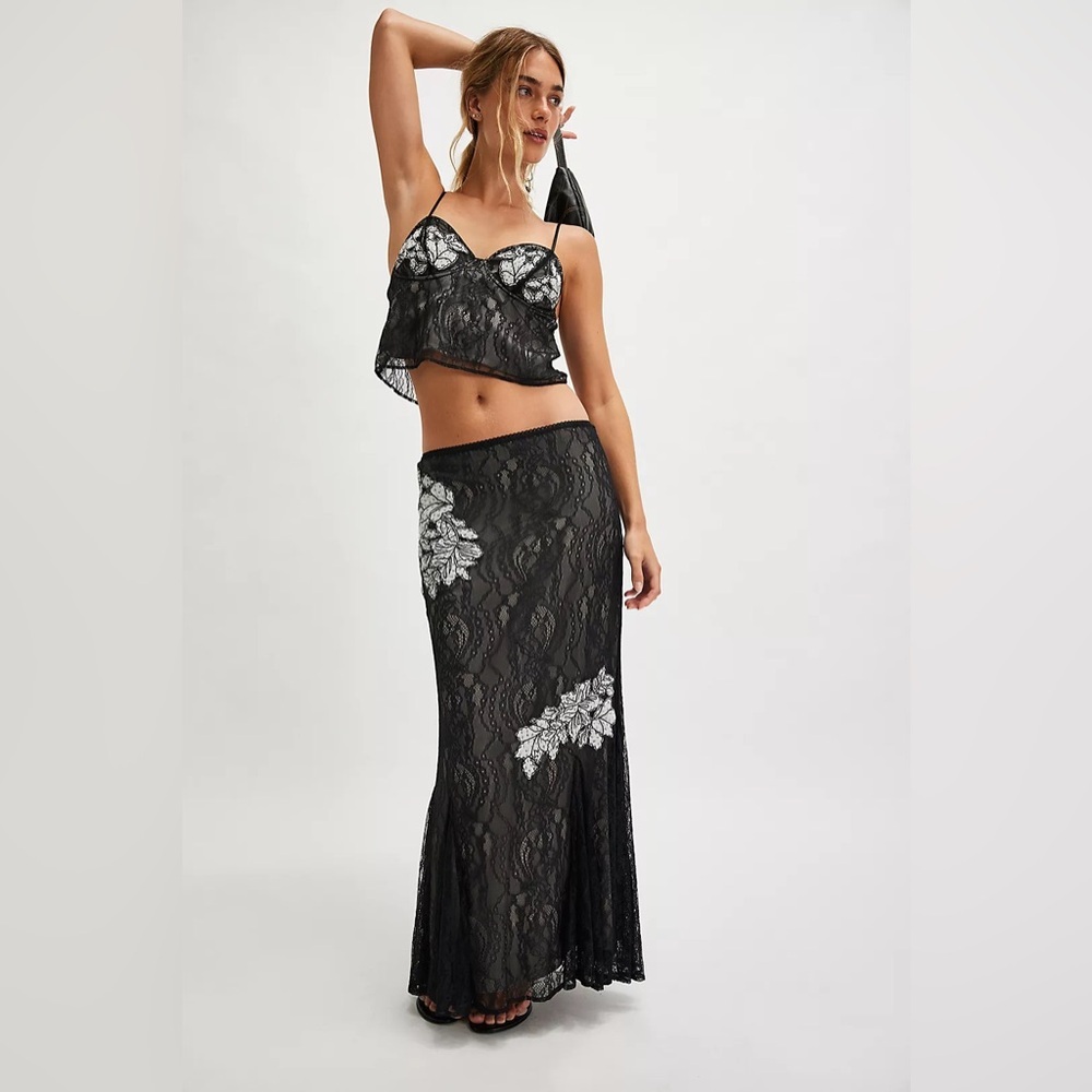 Free People Bali Meet Me At Midnight Lacy Floral Set NWT Size Medium